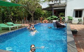 Quoc Phuong Riverside Homestay