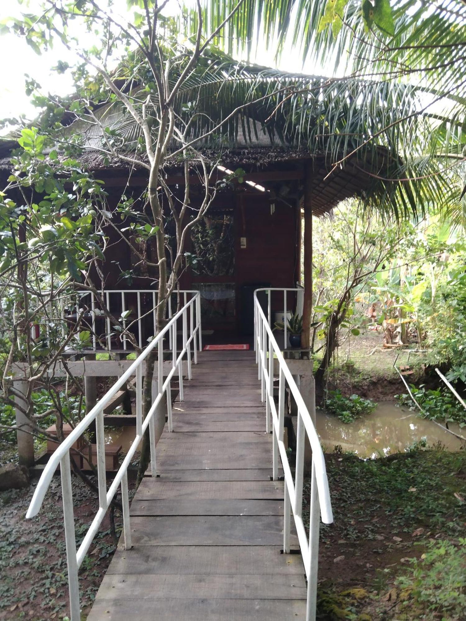 Quoc Phuong Riverside Homestay Ben Tre Exterior photo