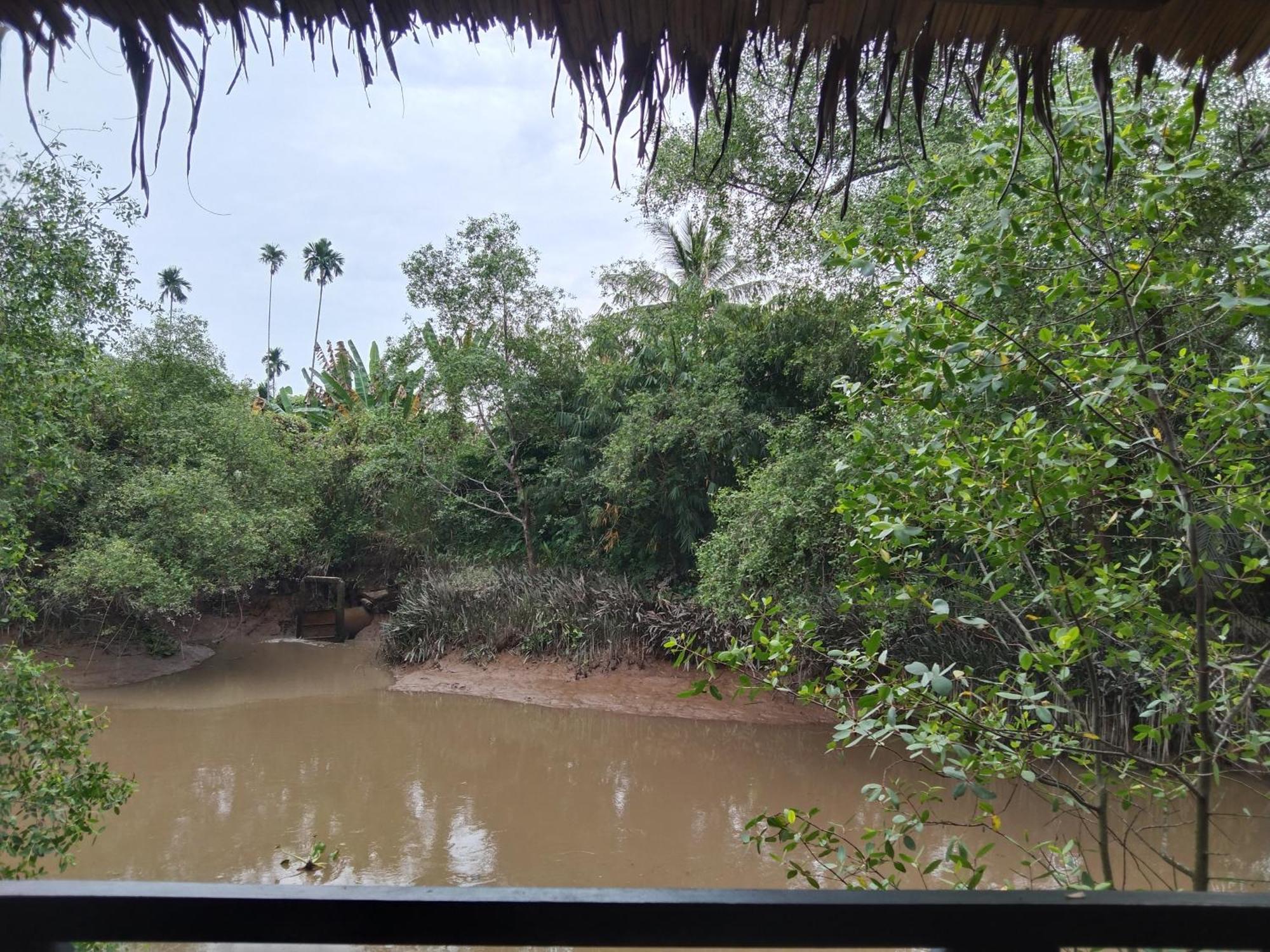 Quoc Phuong Riverside Homestay Ben Tre Exterior photo