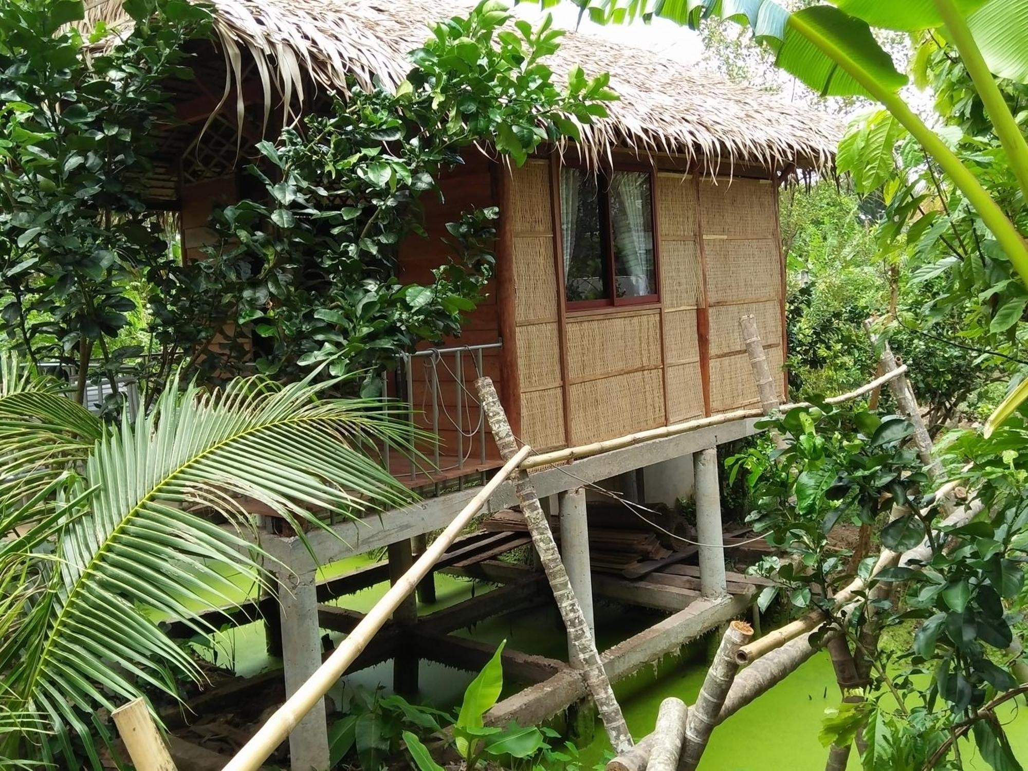 Quoc Phuong Riverside Homestay Ben Tre Exterior photo
