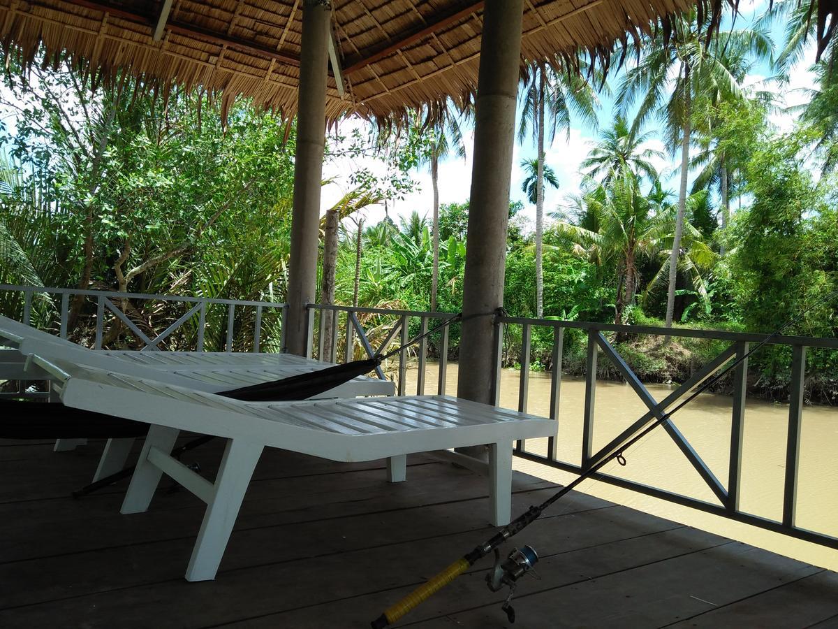 Quoc Phuong Riverside Homestay Ben Tre Exterior photo