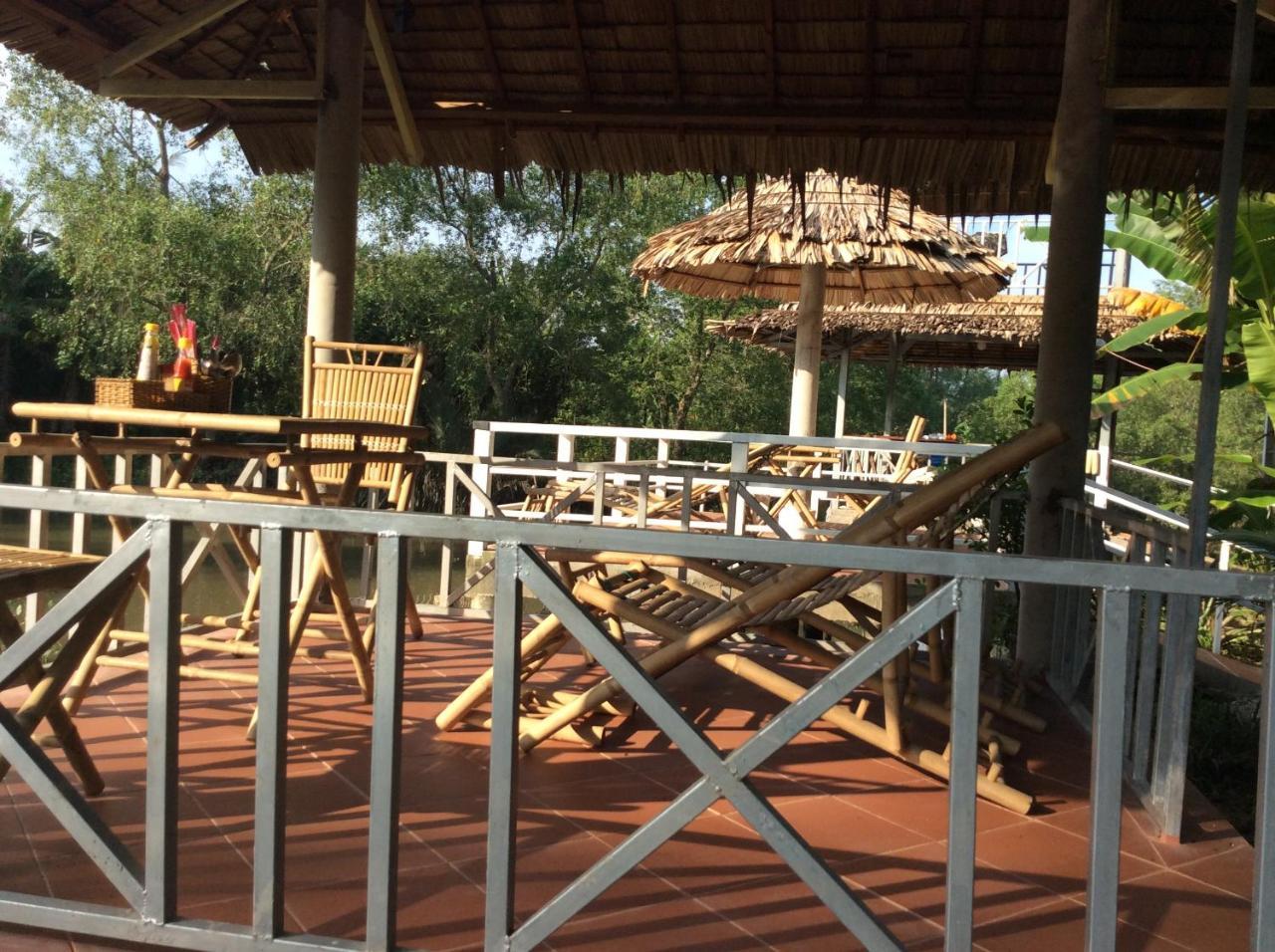 Quoc Phuong Riverside Homestay Ben Tre Exterior photo