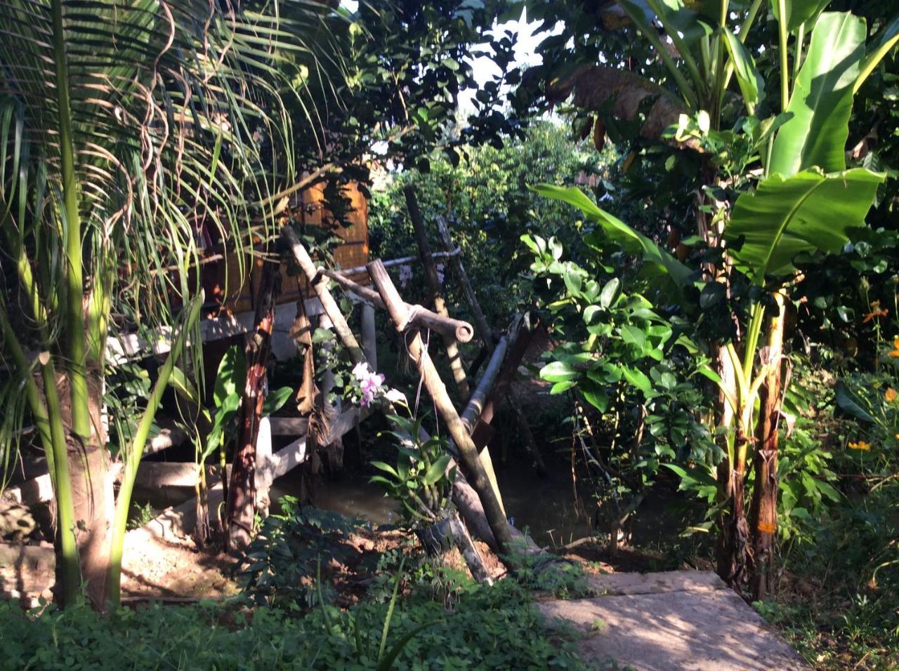 Quoc Phuong Riverside Homestay Ben Tre Exterior photo