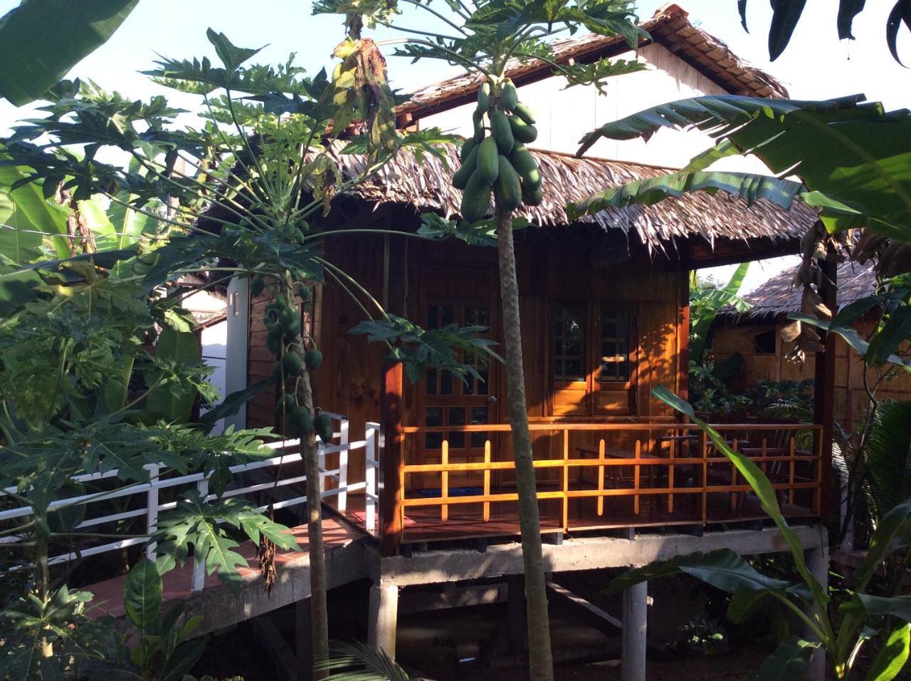 Quoc Phuong Riverside Homestay Ben Tre Exterior photo