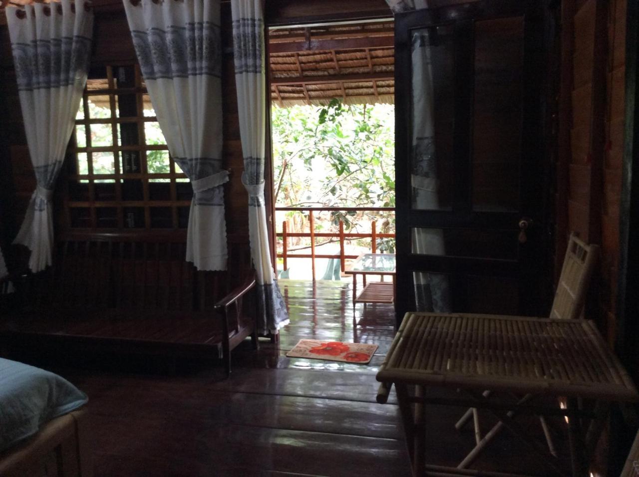 Quoc Phuong Riverside Homestay Ben Tre Exterior photo