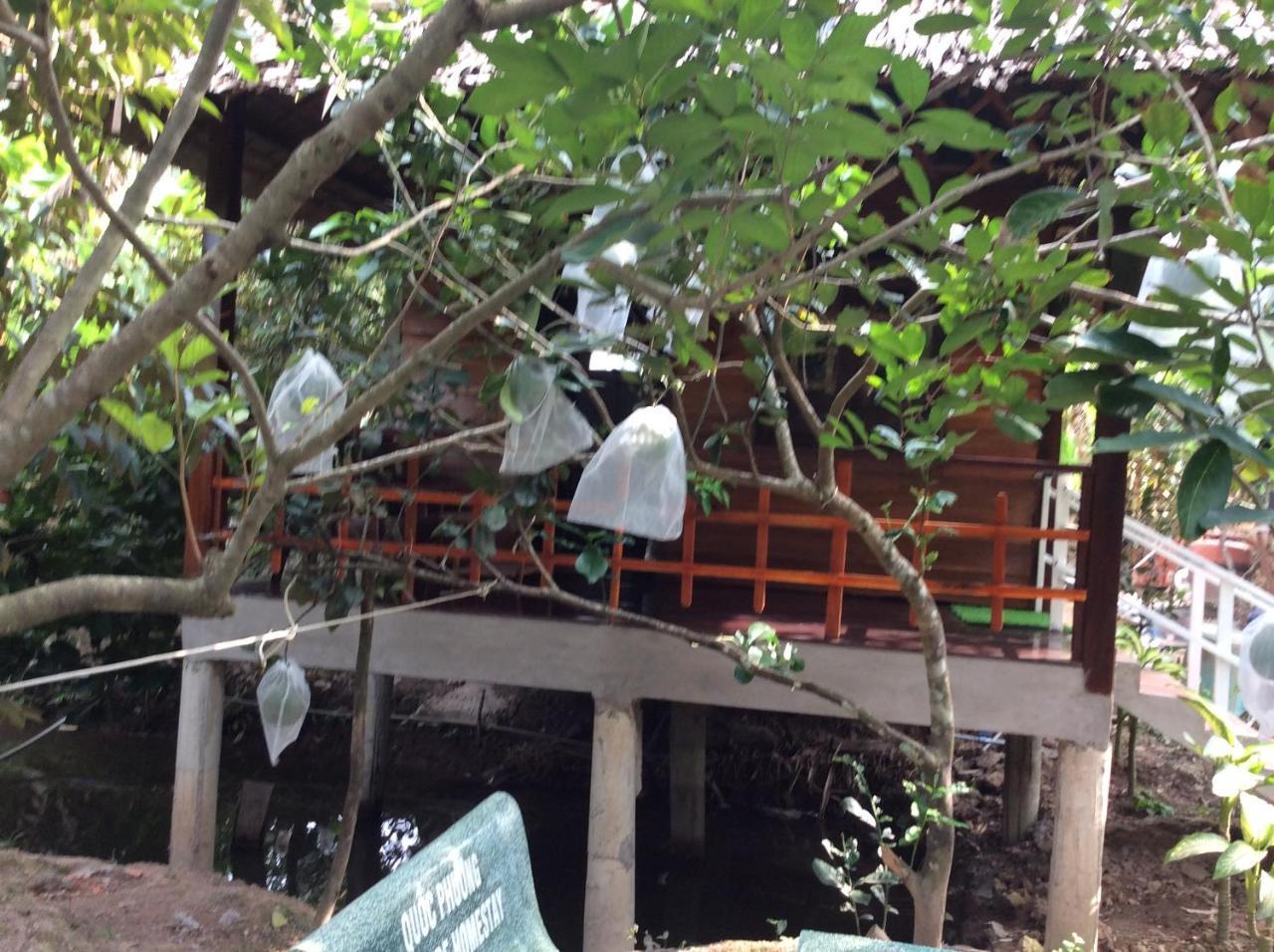 Quoc Phuong Riverside Homestay Ben Tre Exterior photo