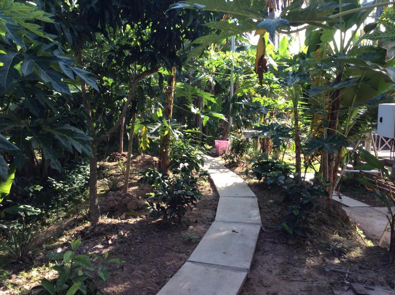 Quoc Phuong Riverside Homestay Ben Tre Exterior photo