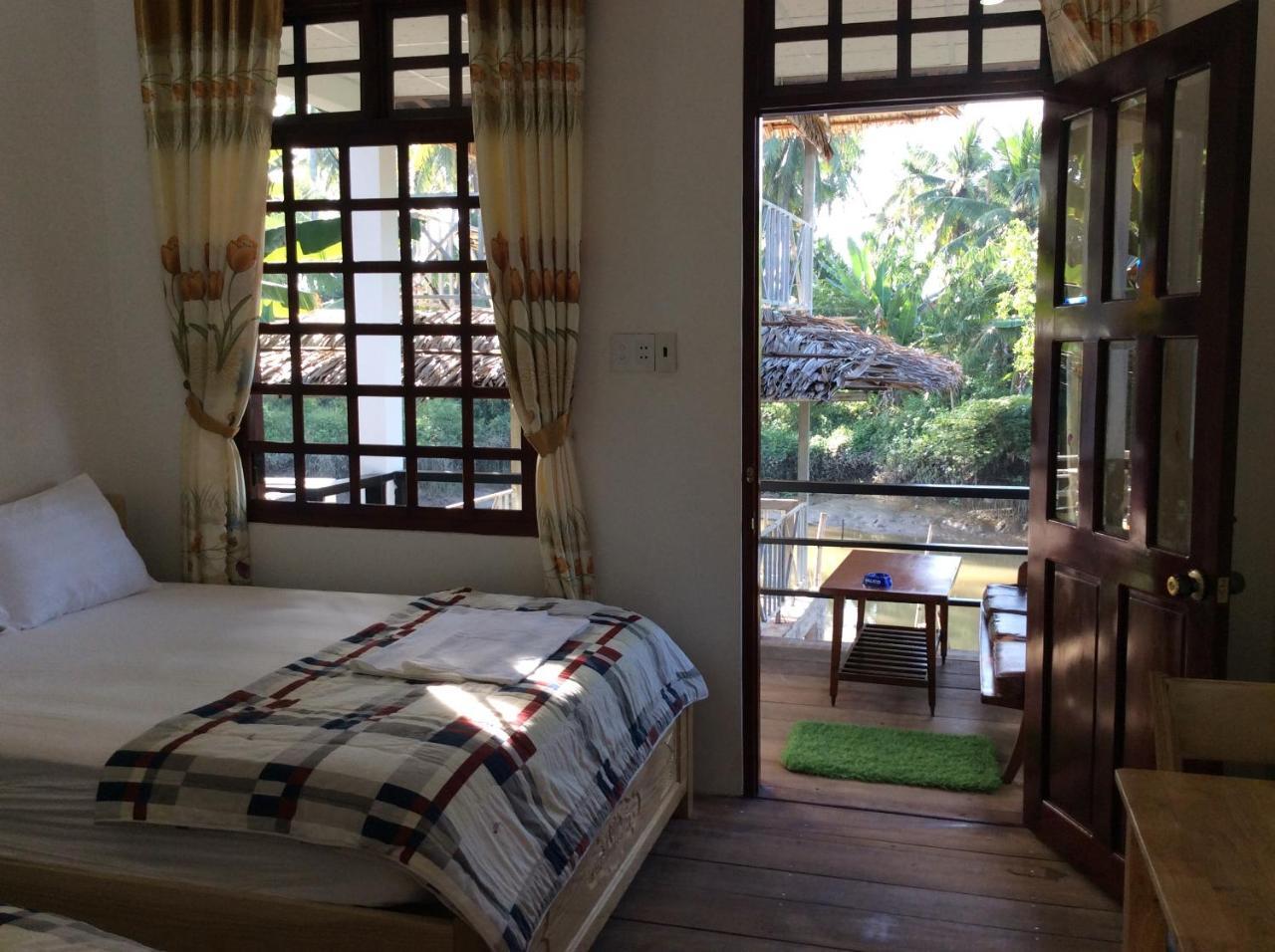 Quoc Phuong Riverside Homestay Ben Tre Exterior photo