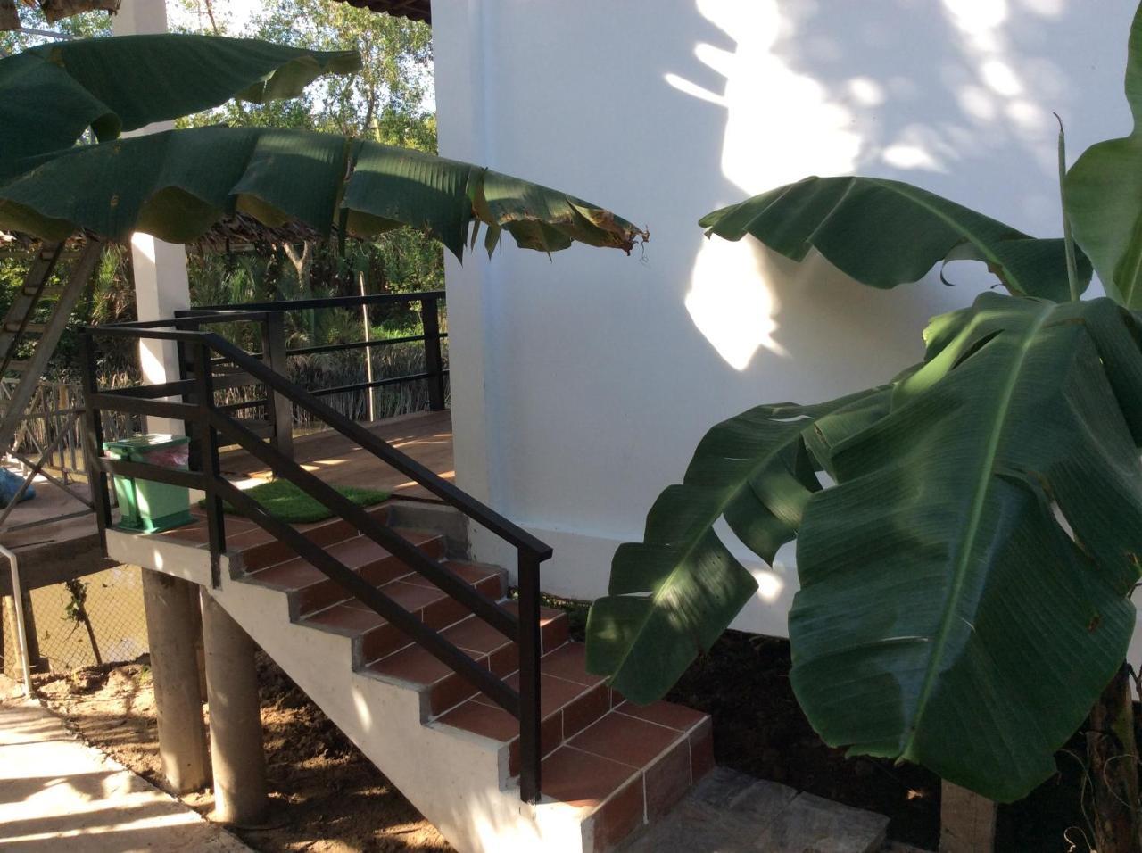 Quoc Phuong Riverside Homestay Ben Tre Exterior photo