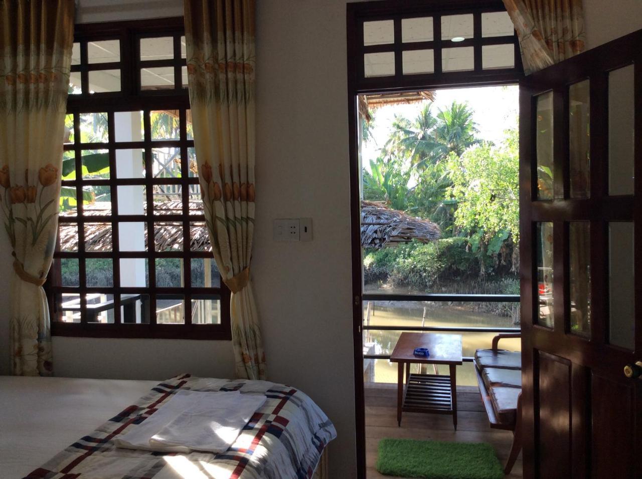 Quoc Phuong Riverside Homestay Ben Tre Exterior photo