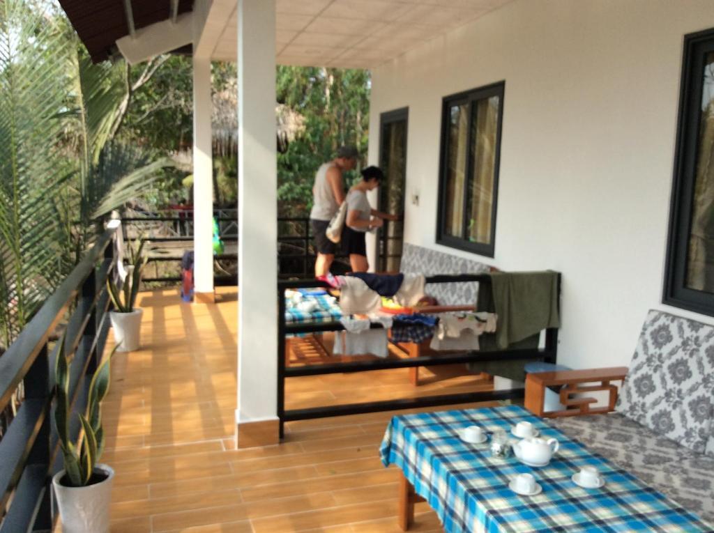 Quoc Phuong Riverside Homestay Ben Tre Exterior photo