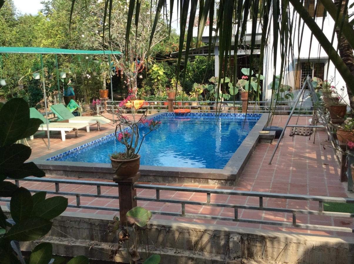 Quoc Phuong Riverside Homestay Ben Tre Exterior photo